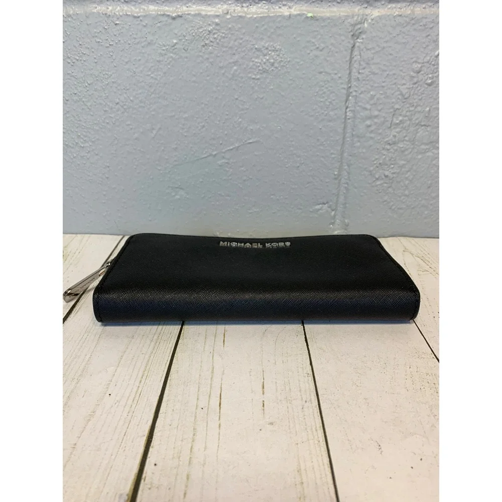 Michael Kors Black Saffiano Leather Jet Set Zip Around Continental Wallet Silver